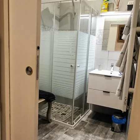 La Petit Maison Du Bonheur *